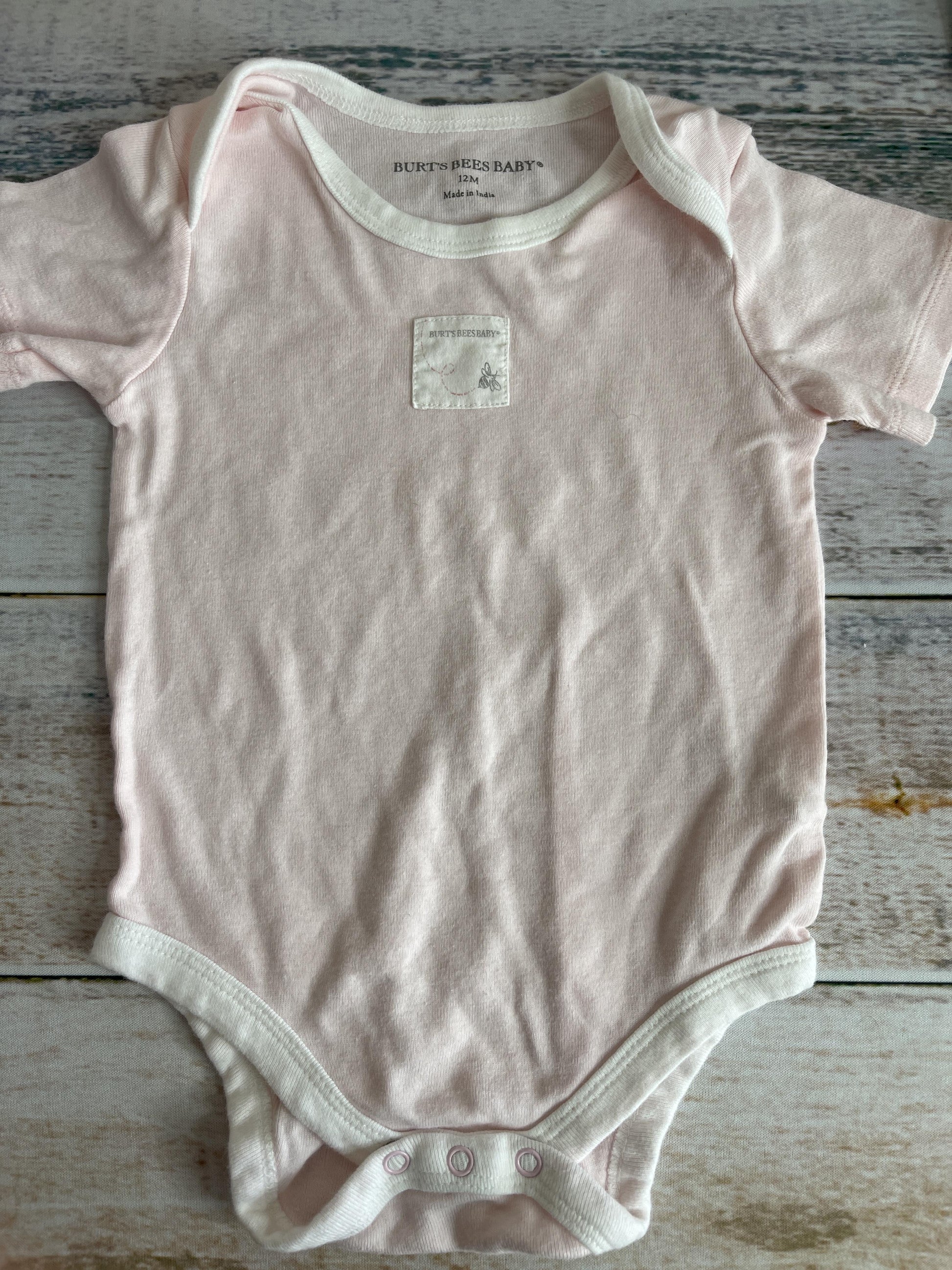 Burt's Bees Girls pink Onesie Size: 12 months pink
