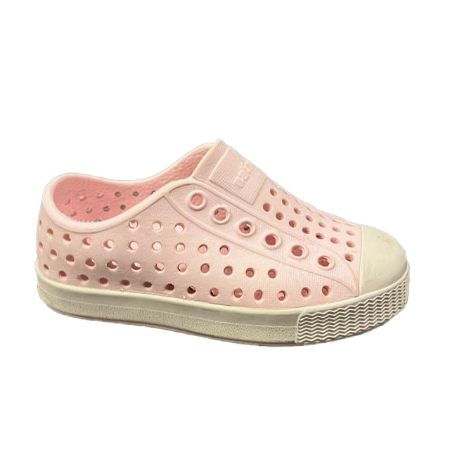 Native Girls Pink Shoes Size: 6 Toddler
