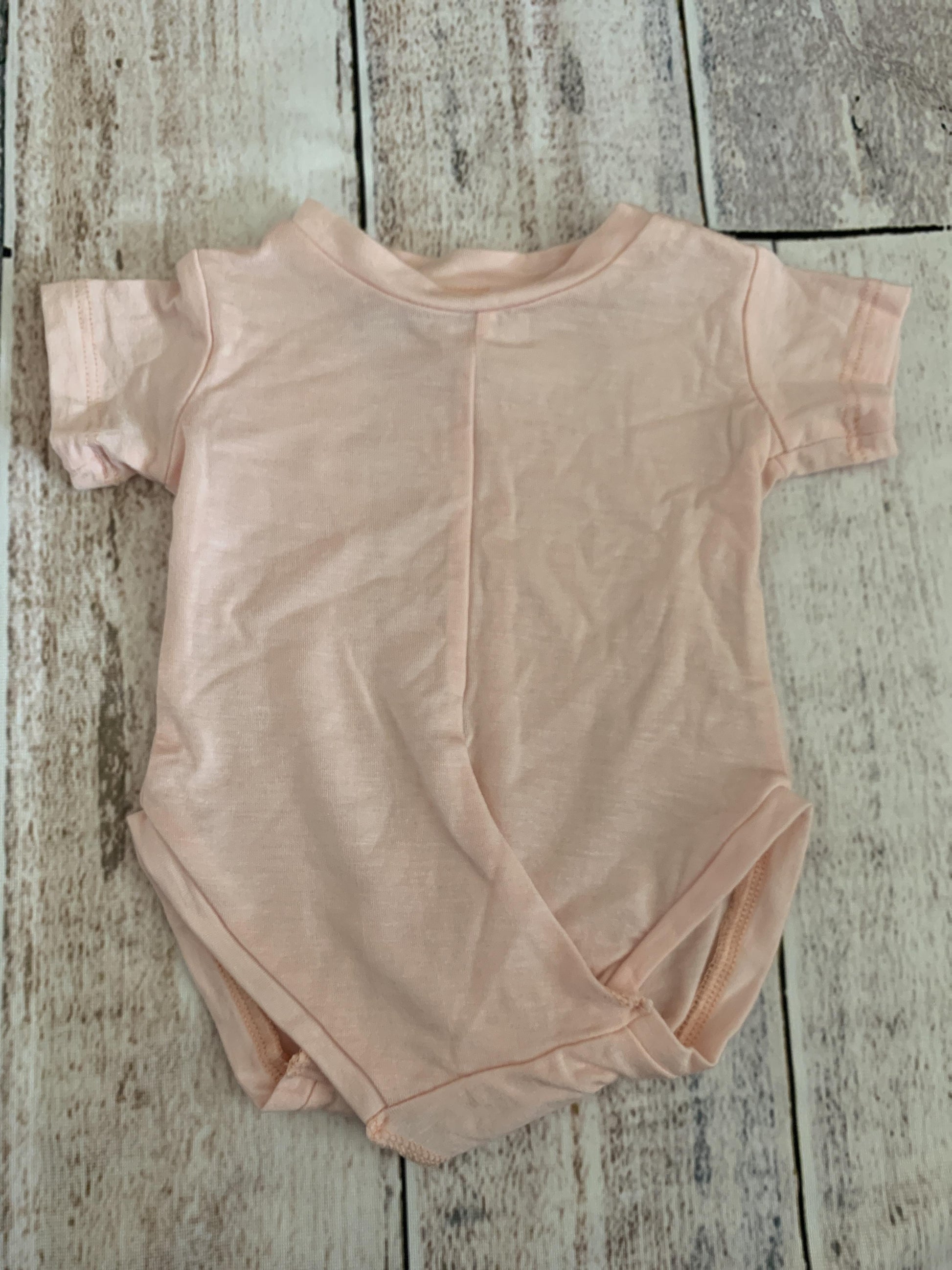 Peasy Girls pink Onesie Size: 0-3 months pink