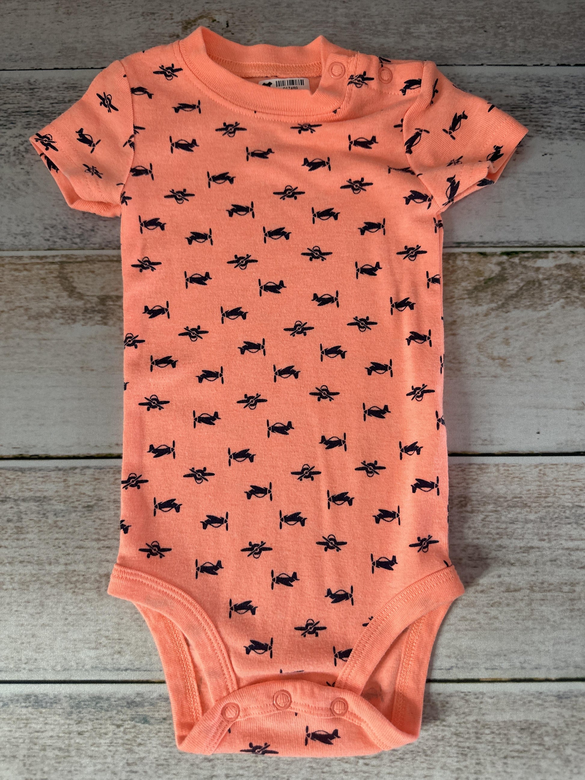 Carters Unisex pink Onesie Size: 9 months pink