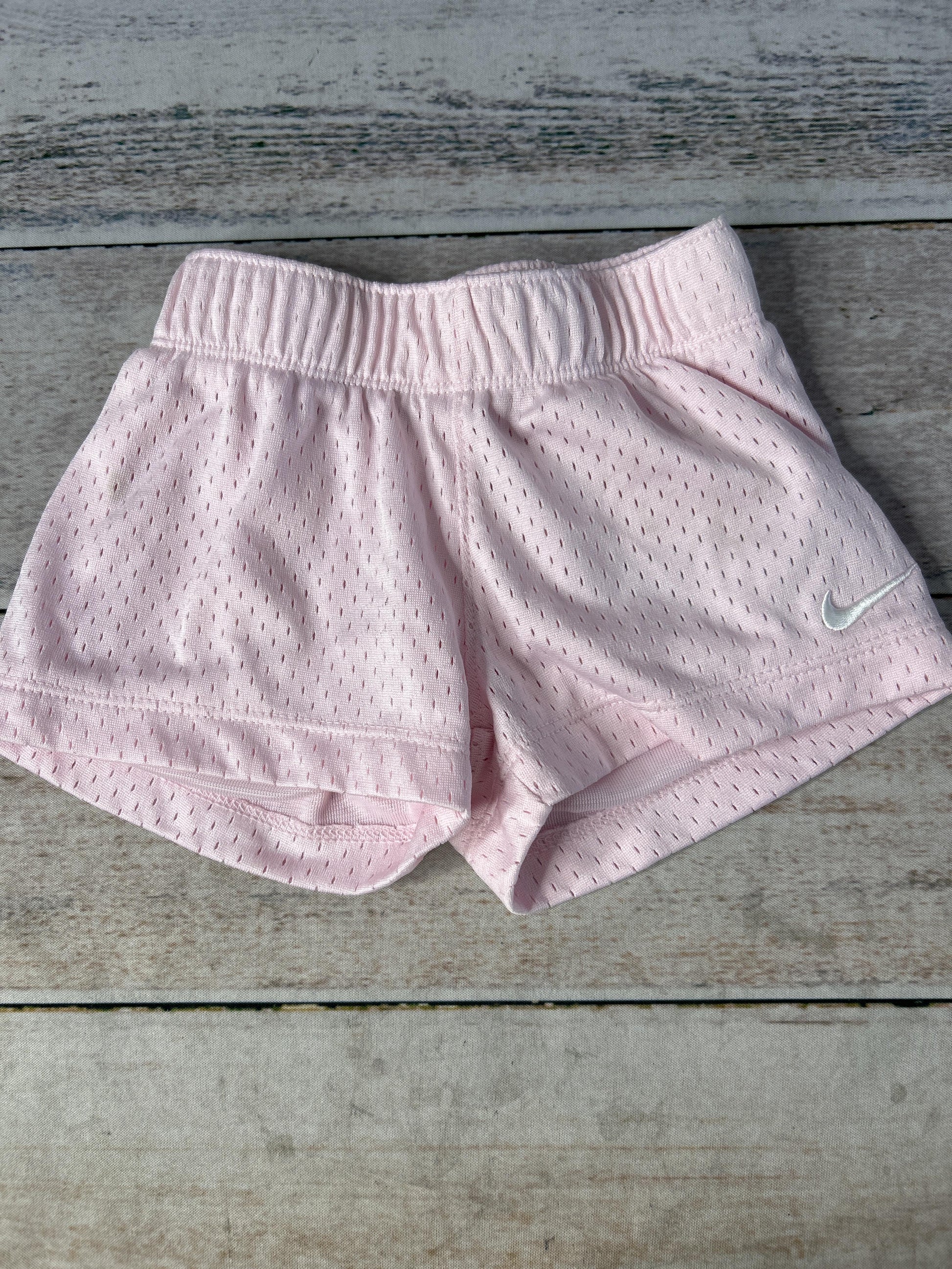 Nike Girls pink Shorts Size: 9-12 Months pink