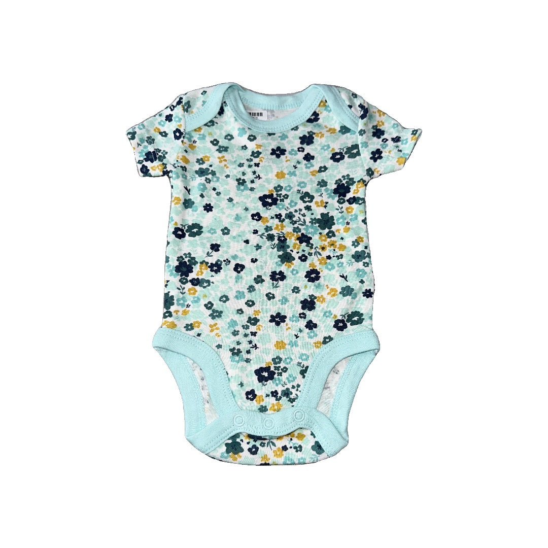 Honest co Girls Onesie Size: Preemie