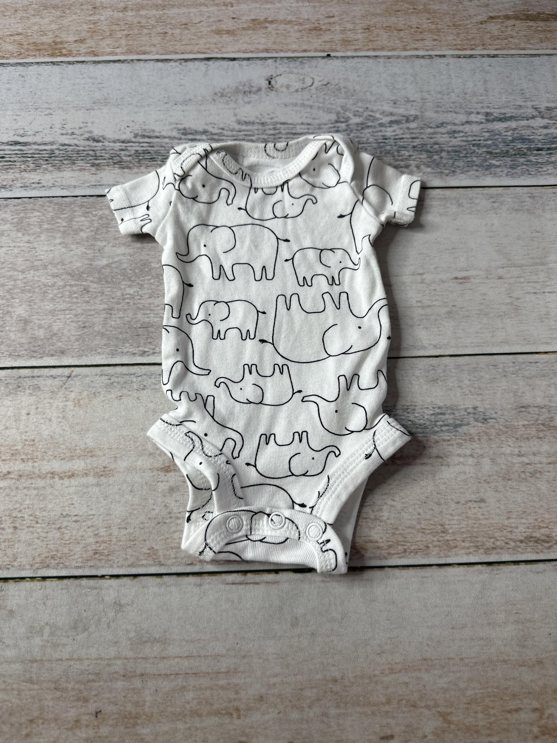 Carters Unisex Onesie Size: Preemie