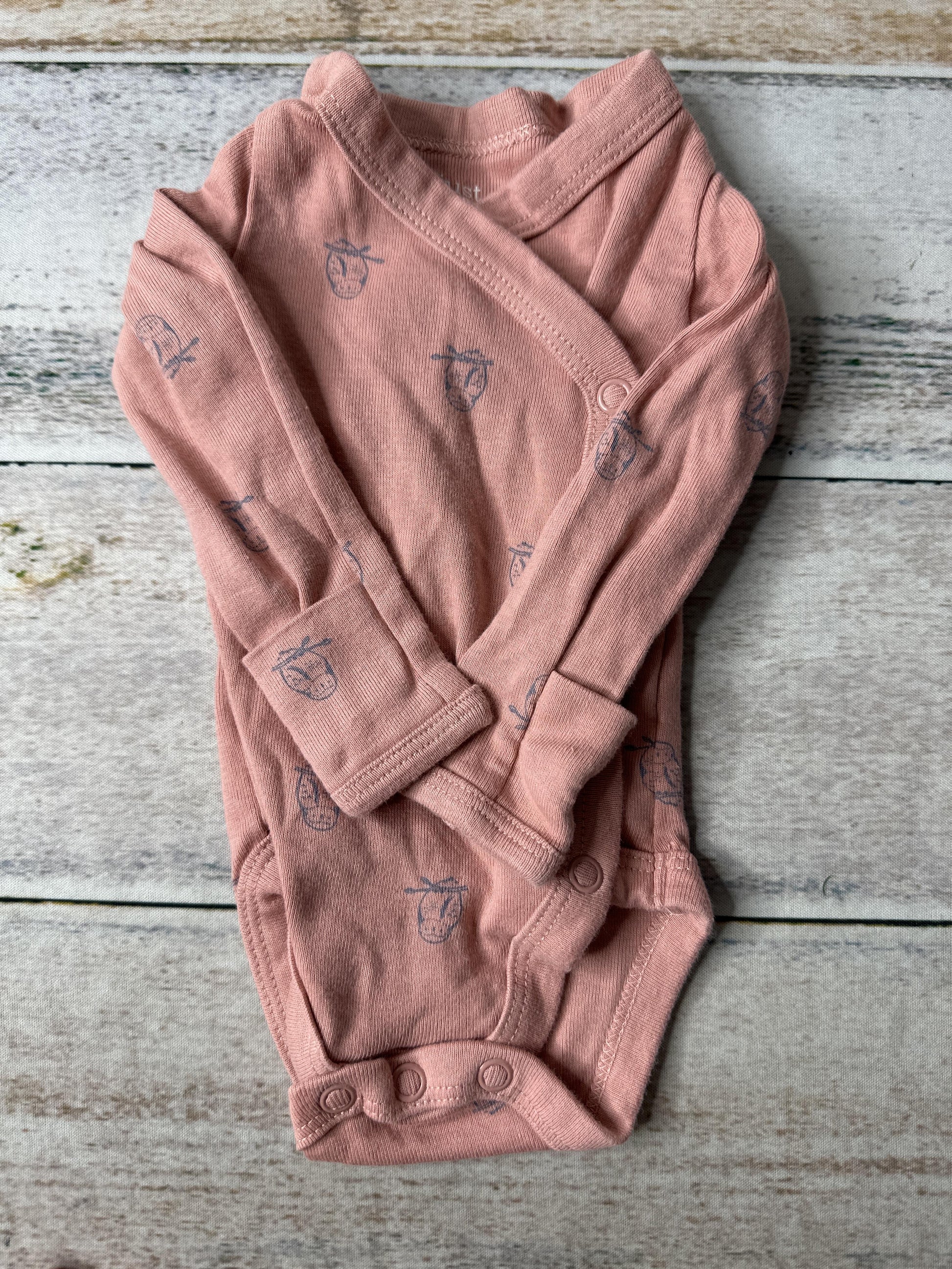 Carters Unisex Onesie Size: Preemie