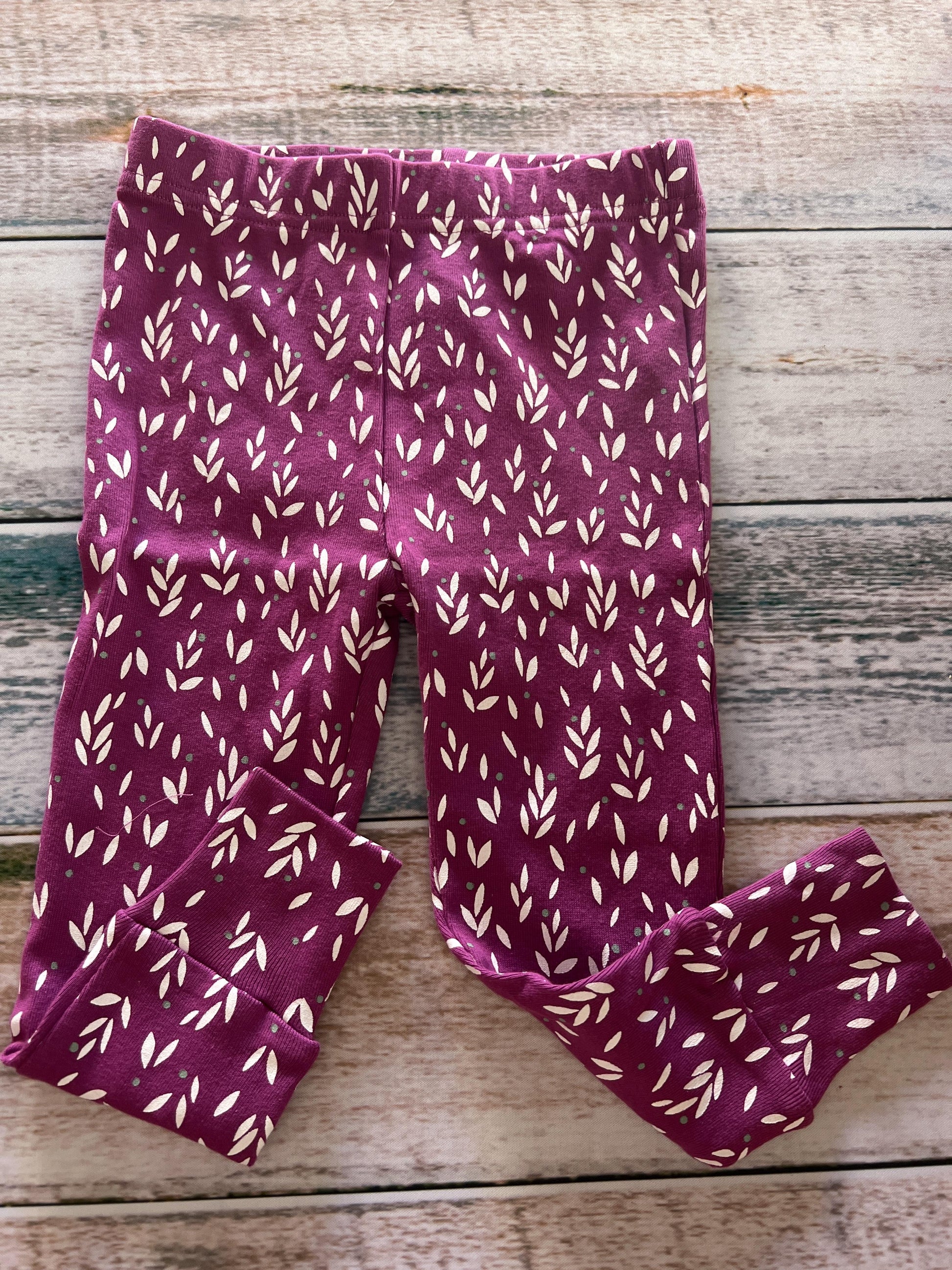 Oliver & Rain Girls purple | Flowers Pajamas Size: 2T purple | Flowers