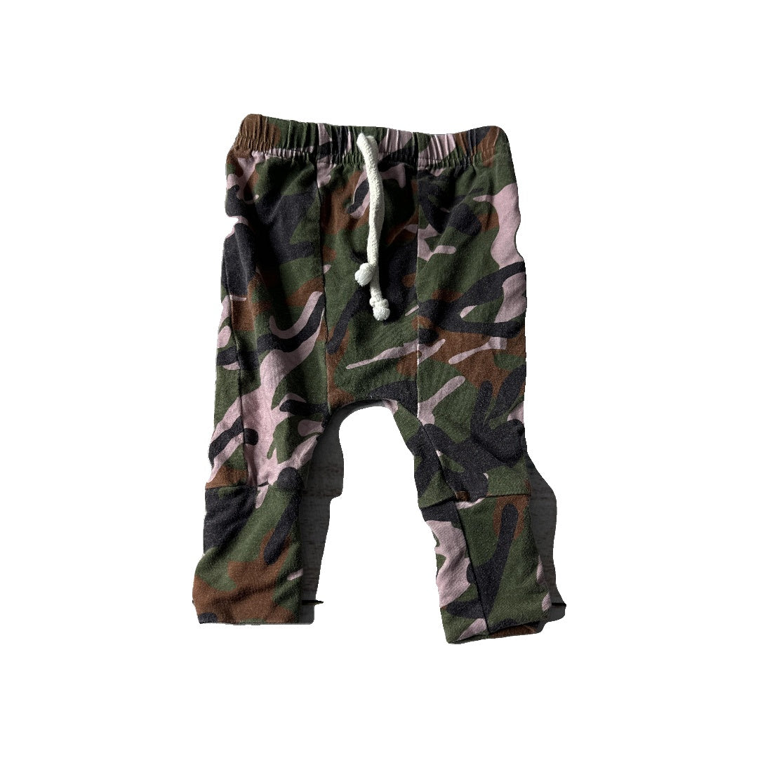 Forever French Girls purple | light green | Brown | Camo Pants Size: 0-3 months purple | light green | Brown | Camo