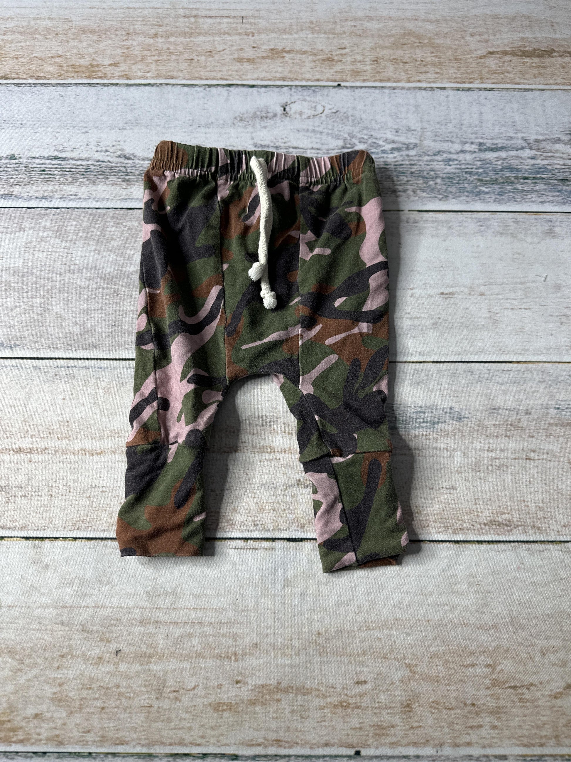 Forever French Girls purple | light green | Brown | Camo Pants Size: 0-3 months purple | light green | Brown | Camo