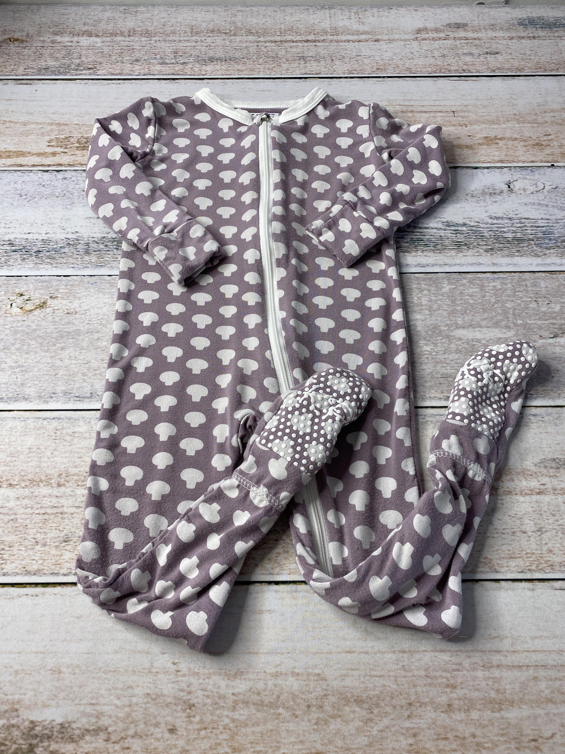 KicKee Pants Girls purple | White | Mushrooms Pajamas Size: 12-18 months purple | White | Mushrooms