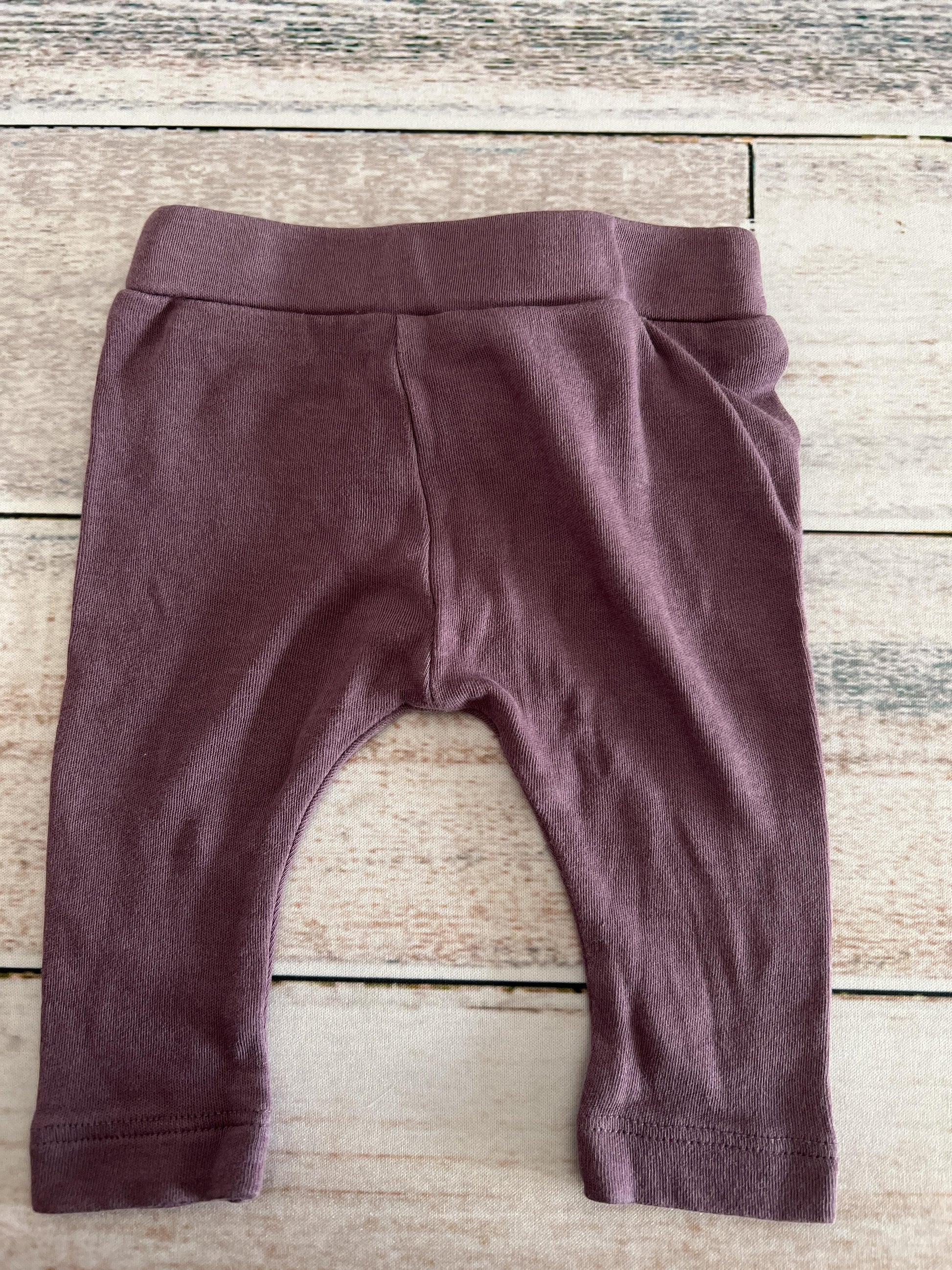 Kate Quinn Girls purple Pants Size: 0-3 months purple