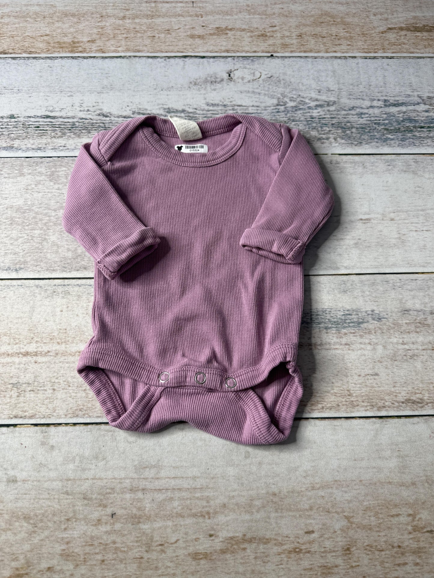 Kate Quinn Girls purple Onesie Size: 0-3 months purple