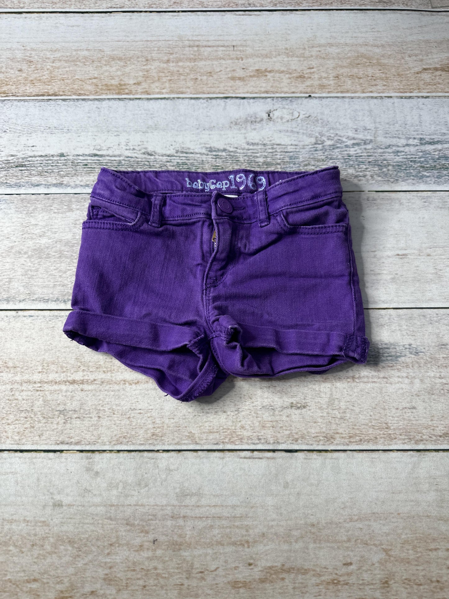 Gap Girls purple Shorts Size: 3T purple