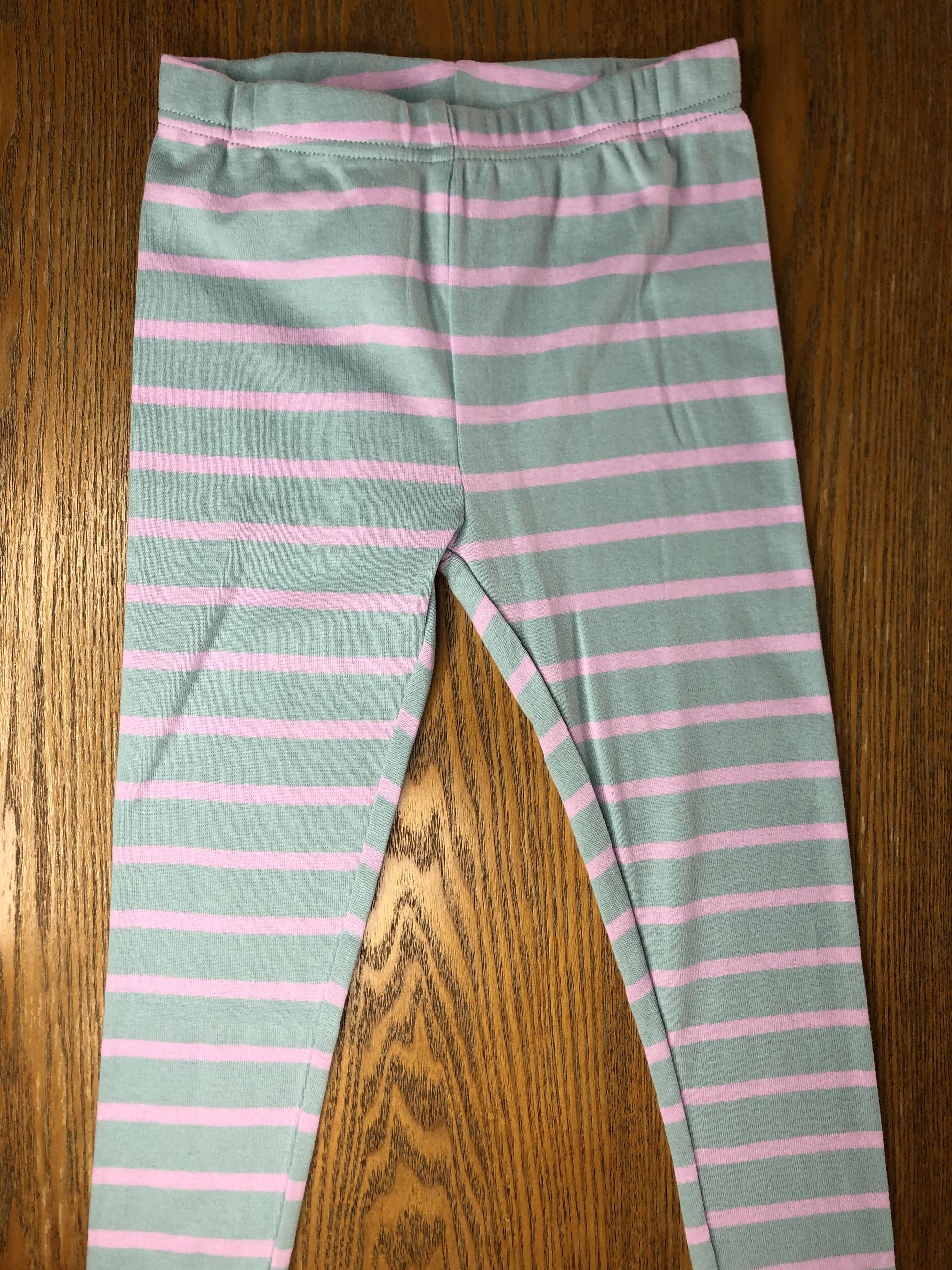 Red Caribou Girls purple Pajamas Size: 4T purple