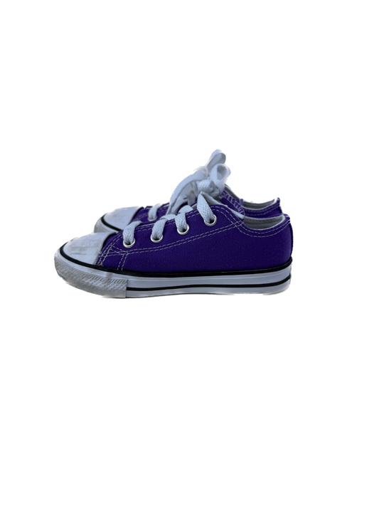 Converse Girls Purple Sneakers Size: 8 Toddler Purple