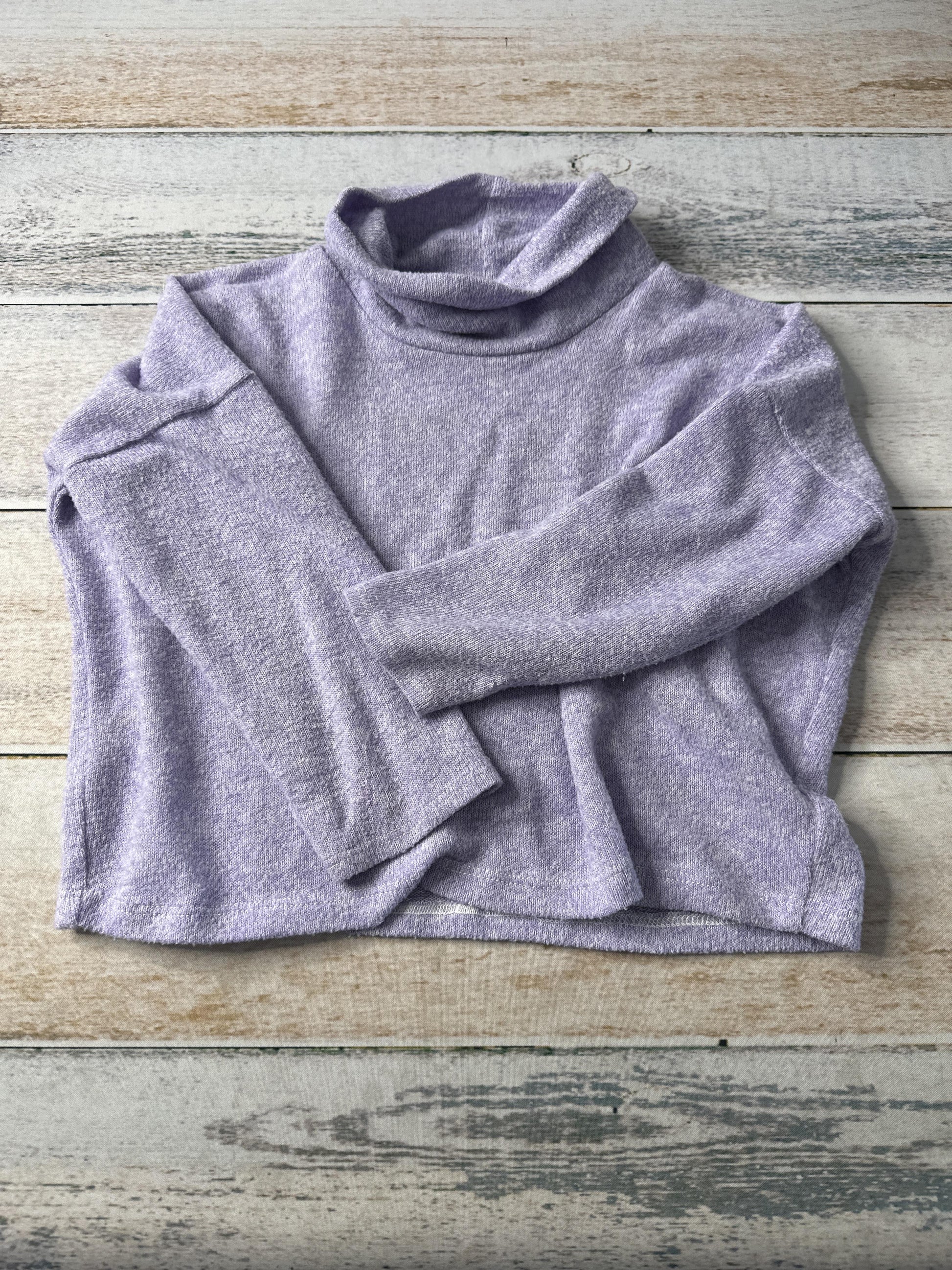 Girls purple Sweater Size: 2T purple