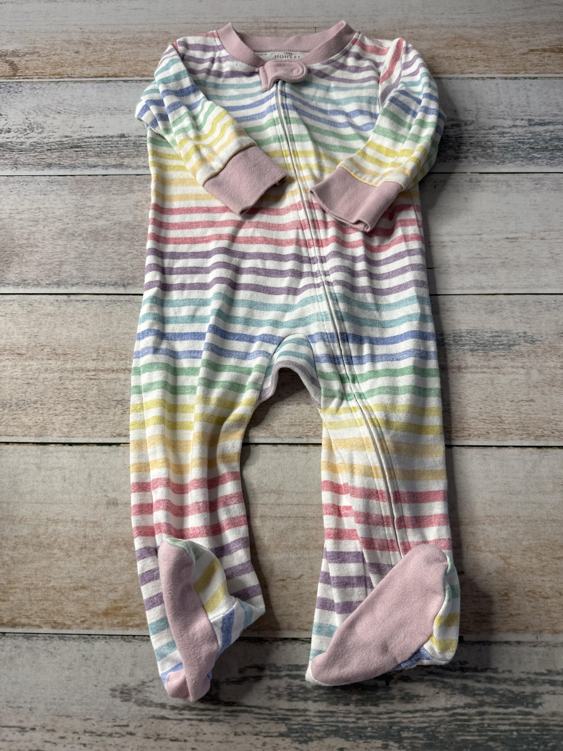 Honest Co Girls Rainbow Pajamas Size: 6-9 months Rainbow