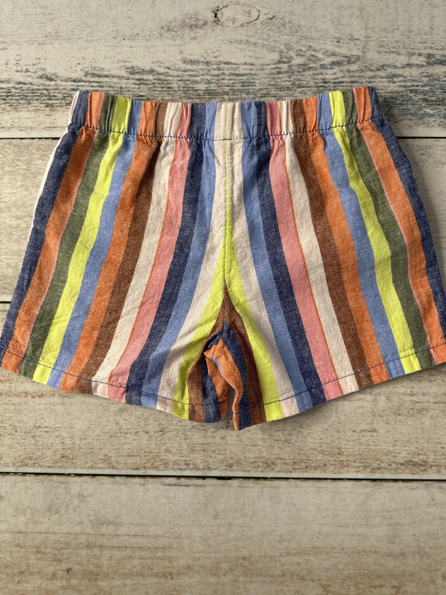 Carters Girls Rainbow Shorts Size: 2T Rainbow