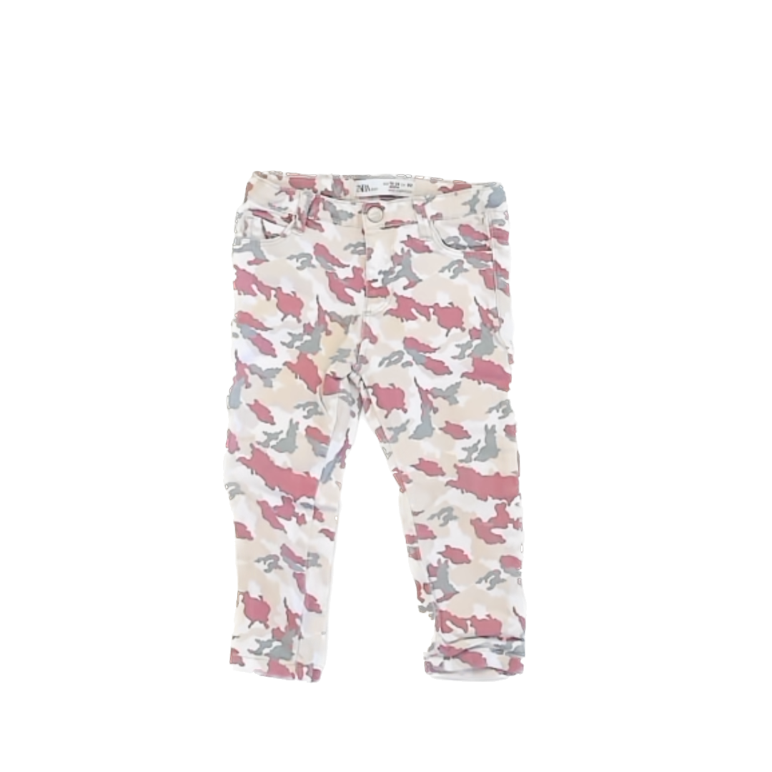 Zara Girls Red & Beige Camo Jean Shorts Size: 18-24 Months Red & Beige Camo