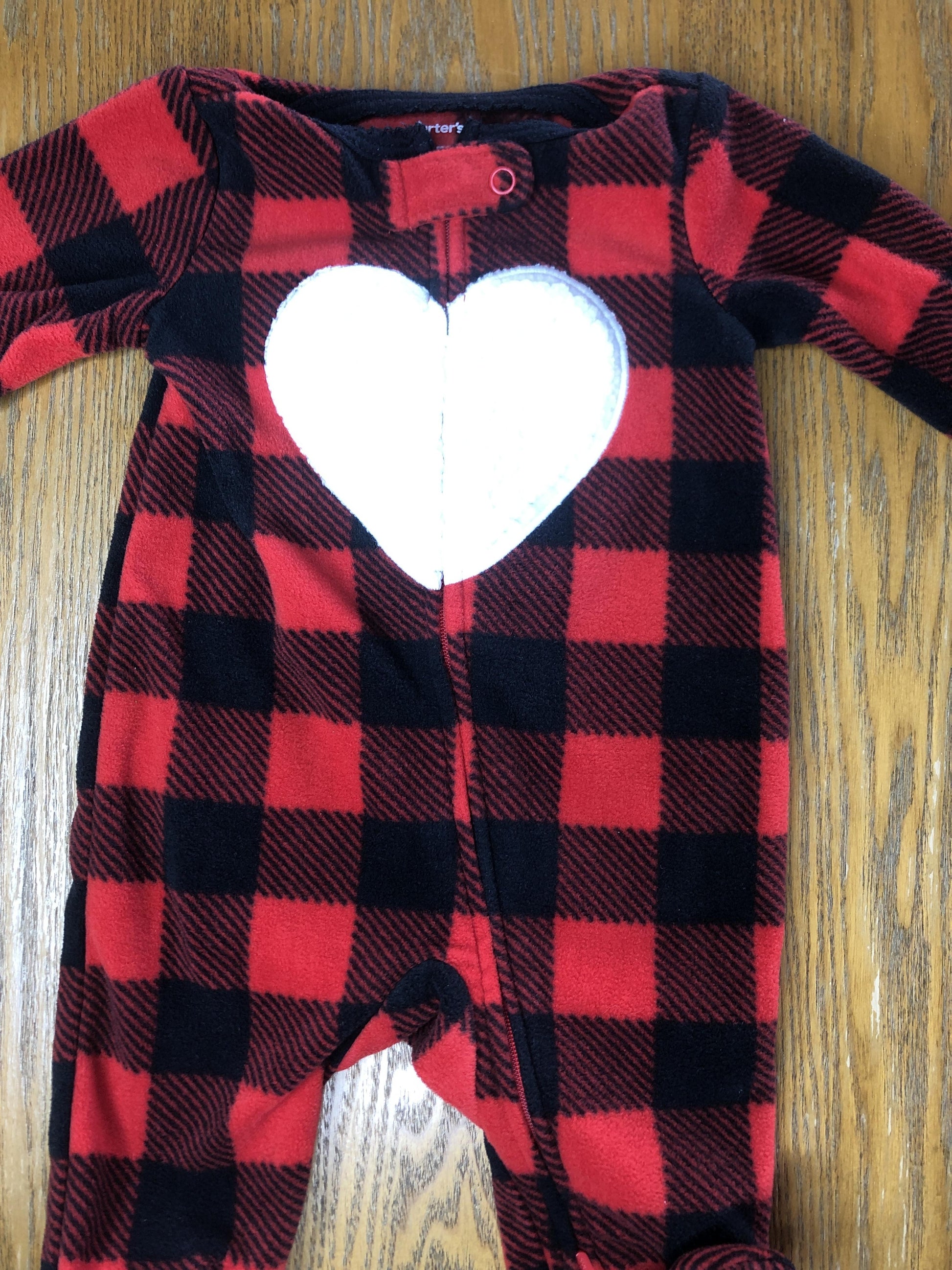 Carters Girls Red | Black | Hearts Pajamas Size: 3 months Red | Black | Hearts
