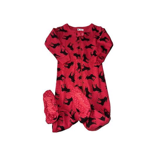 Leveret Unisex Red | Black | Holiday Pajamas Size: 6-12 months Red | Black | Holiday
