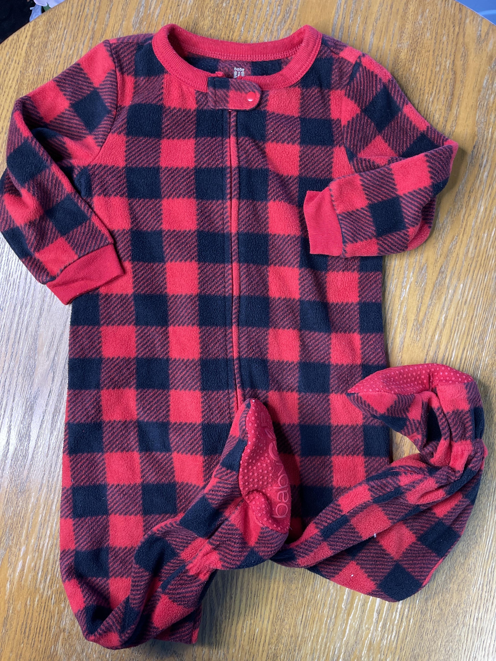 Gap Unisex Red | Black Pajamas Size: 18-24 months Red | Black