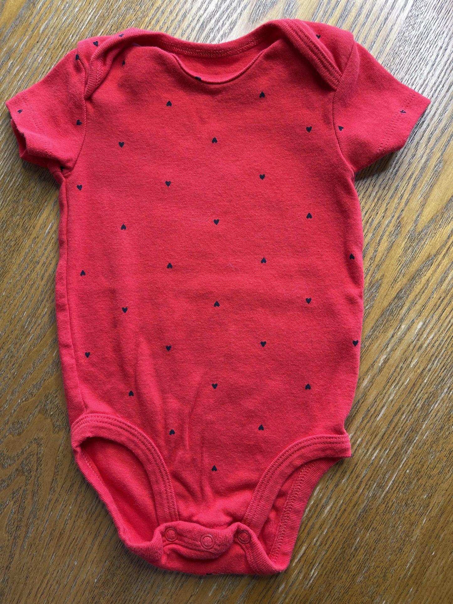 Carters Girls Red | Hearts Onesie Size: 6 months Red | Hearts