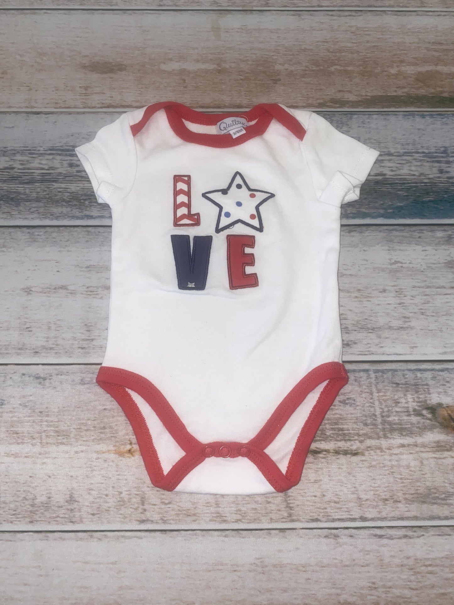 Quiltex Girls Red | White | Blue Onesie Size: 3-6 months Red | White | Blue