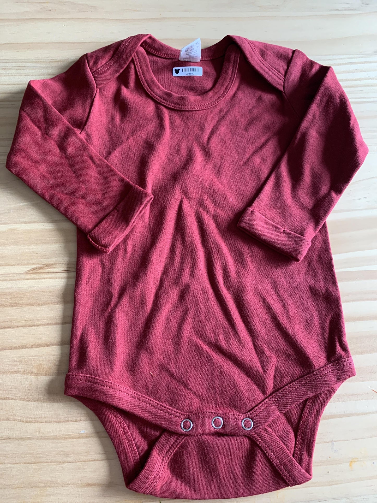 Kate Quinn Boys Red Onesie Size: 12-18 months Red