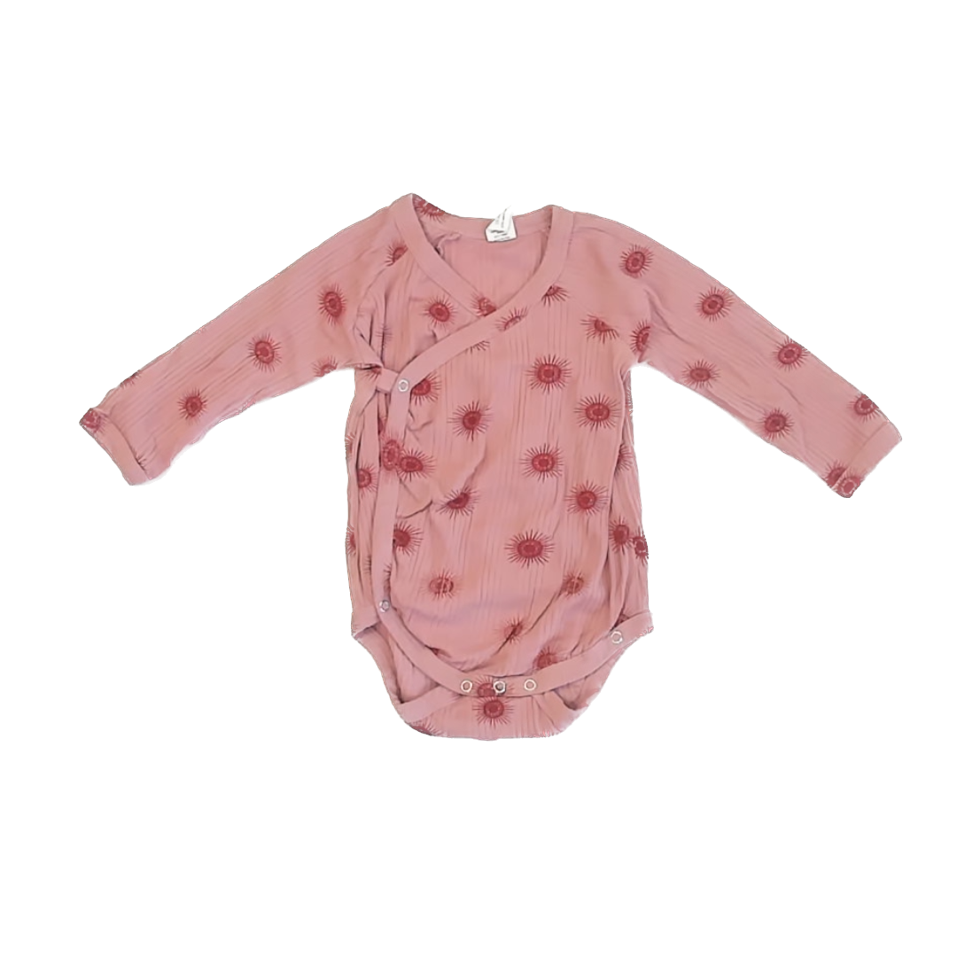 Kate Quinn Girls Rose Onesie Size: 18-24 Months Rose