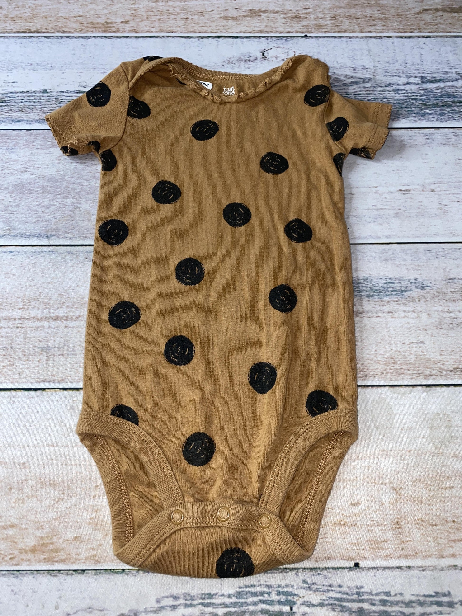 Just Born Unisex Rust | Black | polka dot Onesie Size: 18 months Rust | Black | polka dot