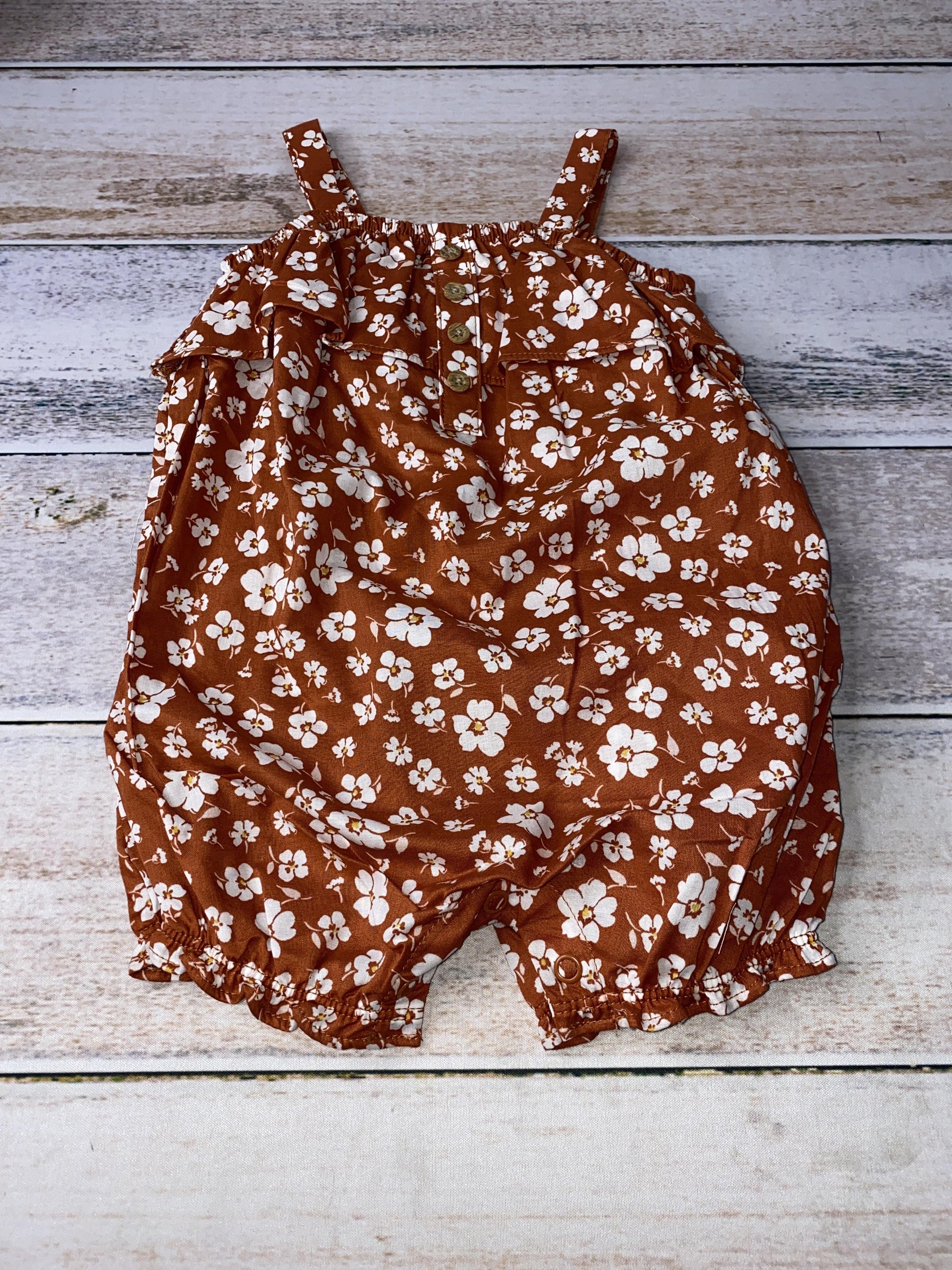 Carters Girls Rust | Flowers | White Romper Size: 9 months Rust | Flowers | White