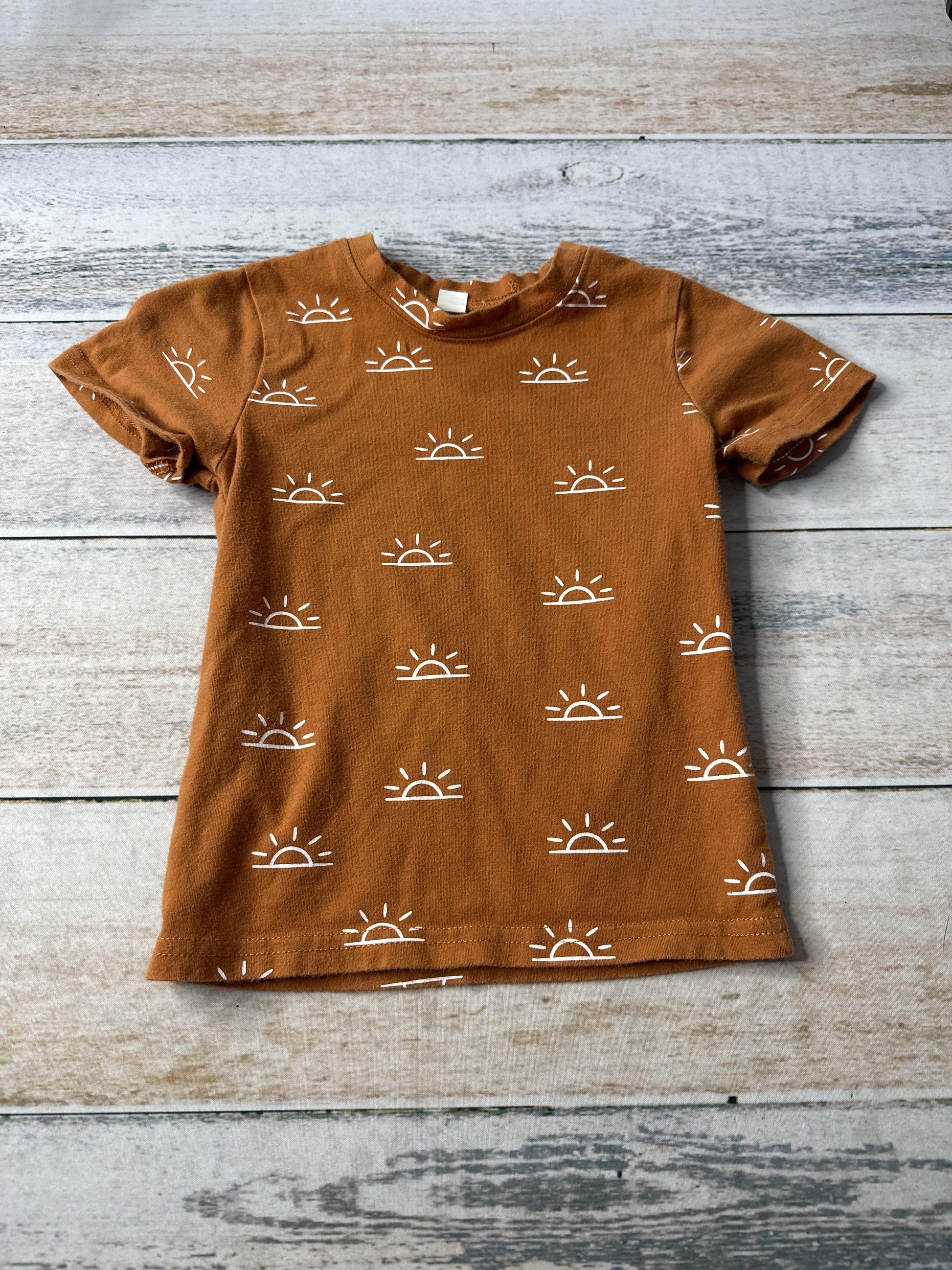 Unisex Rust | Sun T-Shirt Size: 18-24 months Rust | Sun