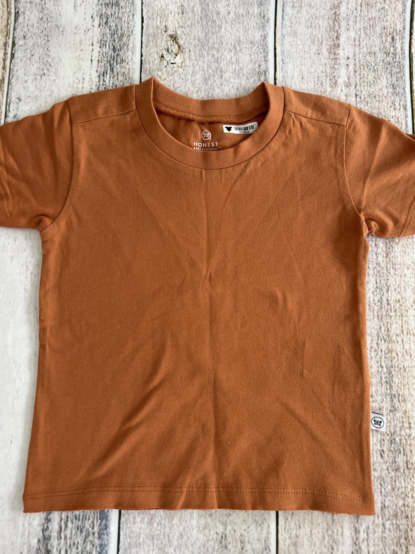 Honest co Boys Rust T-Shirt Size: 12 months Rust