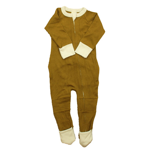 Goumi Boys Rust 1-piece footed Pajamas Size: 12-18 Months Rust