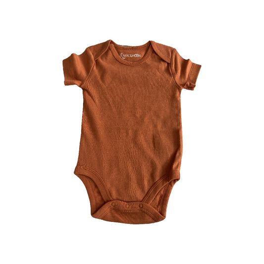 Mac and Moon Unisex Rust Onesie Size: 12 months Rust