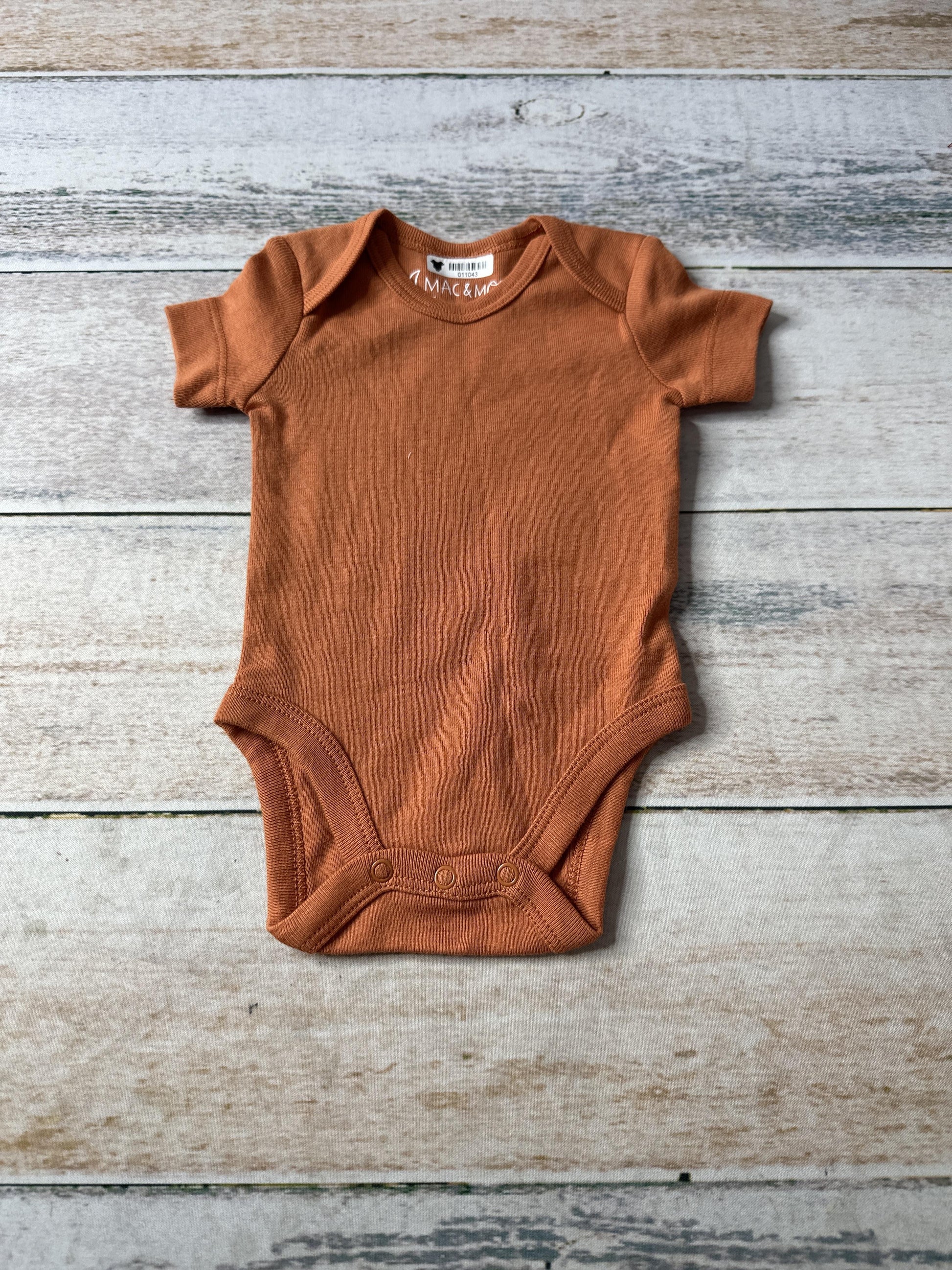 Mac and Moon Unisex Rust Onesie Size: Newborn Rust
