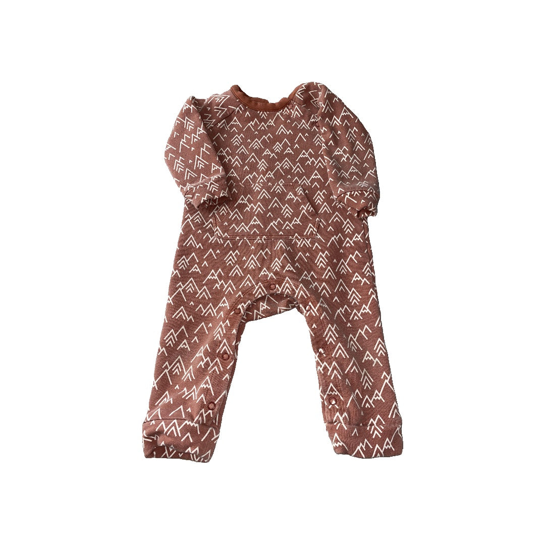 Nordstrom Unisex Rust Long Sleeve Outfit Size: 6-9 months Rust