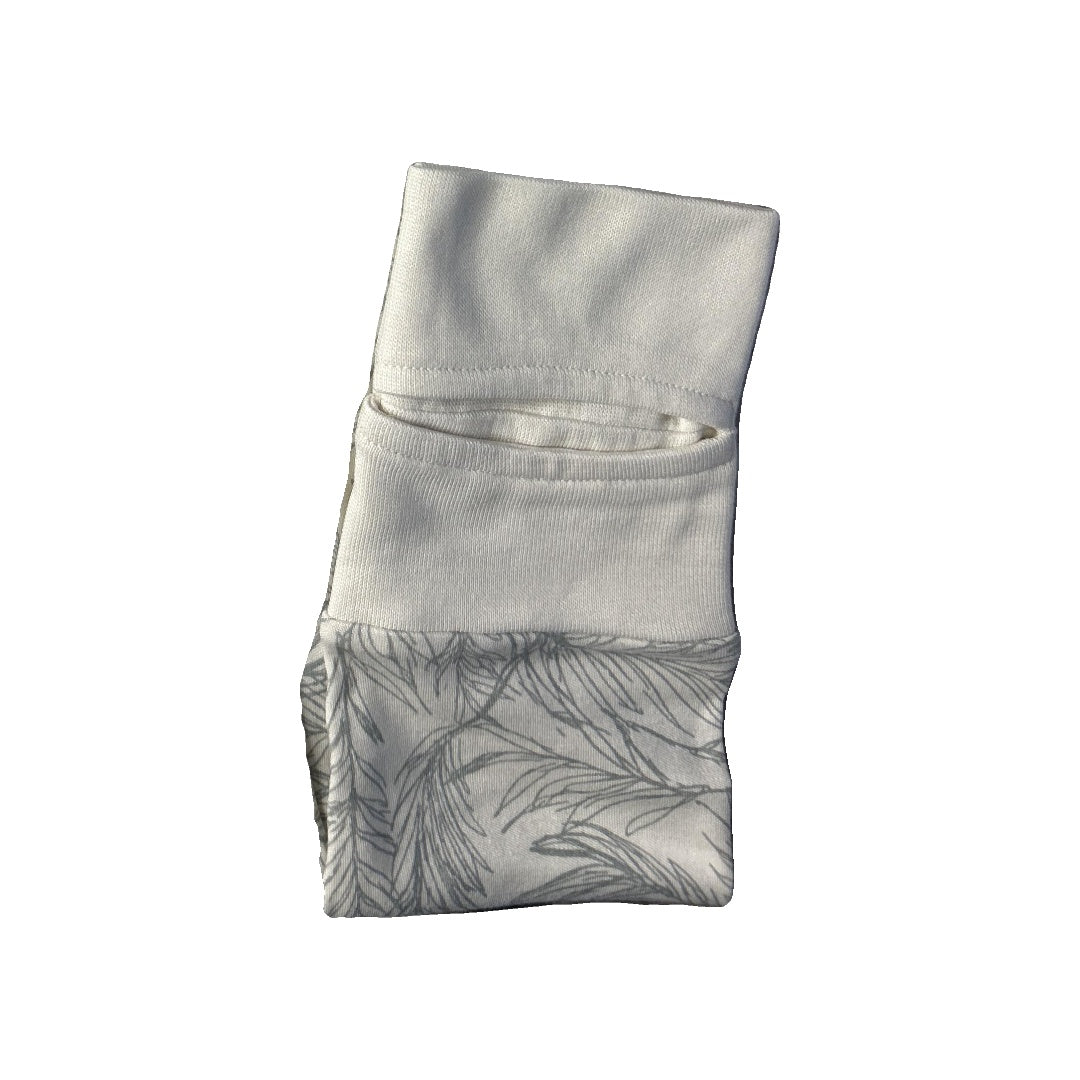 Unisex Sage | Beige Pants Size: 4T Sage | Beige