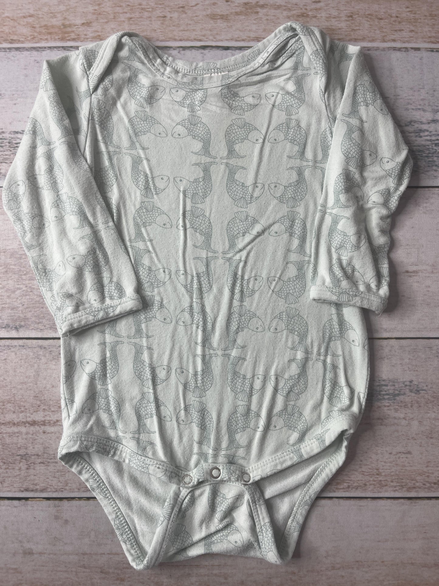 Kate Quinn Unisex Sage | fish Onesie Size: 12-18 months Sage | fish