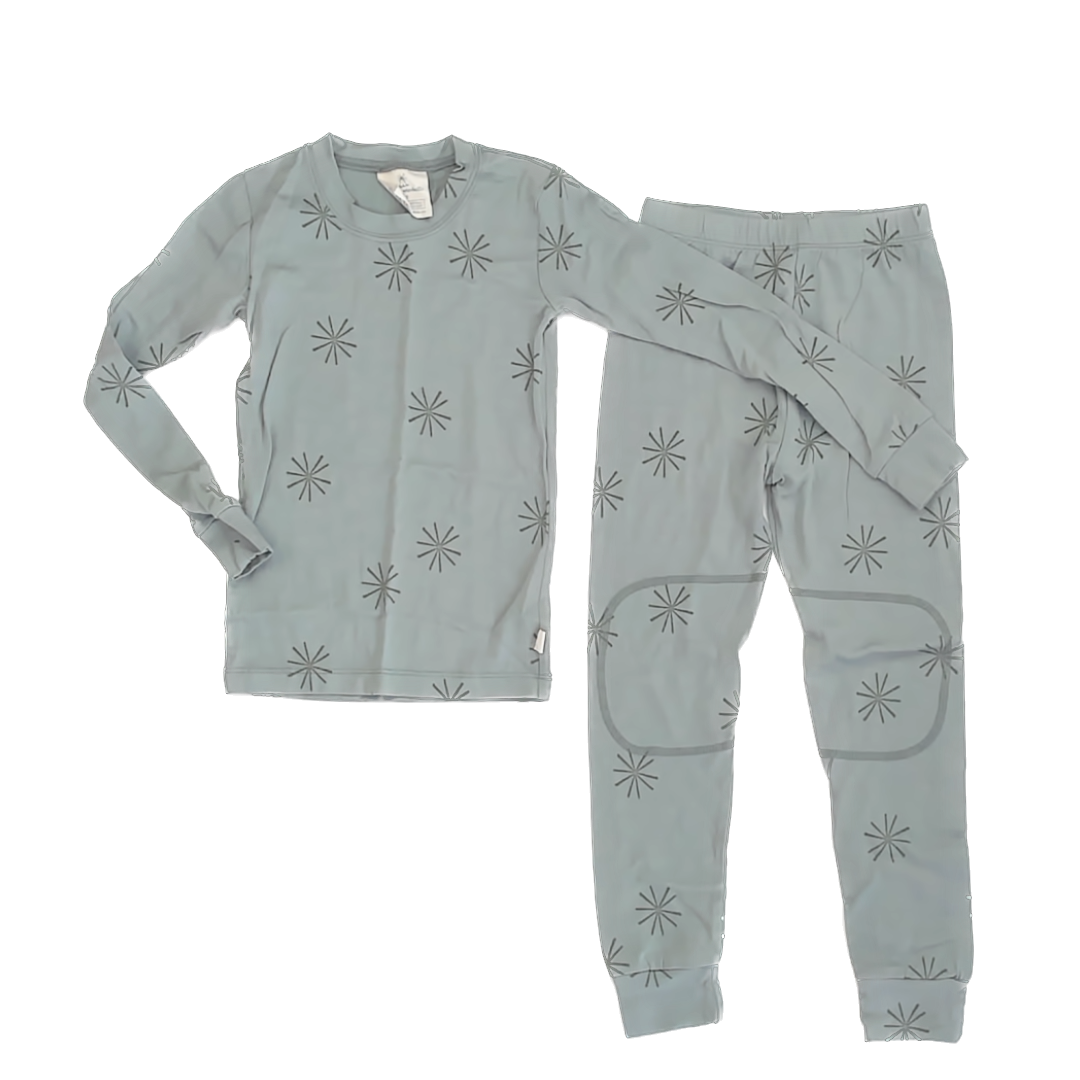 Chasing Windmills Unisex Sage Green 2-piece Pajamas Size: 5T Sage Green