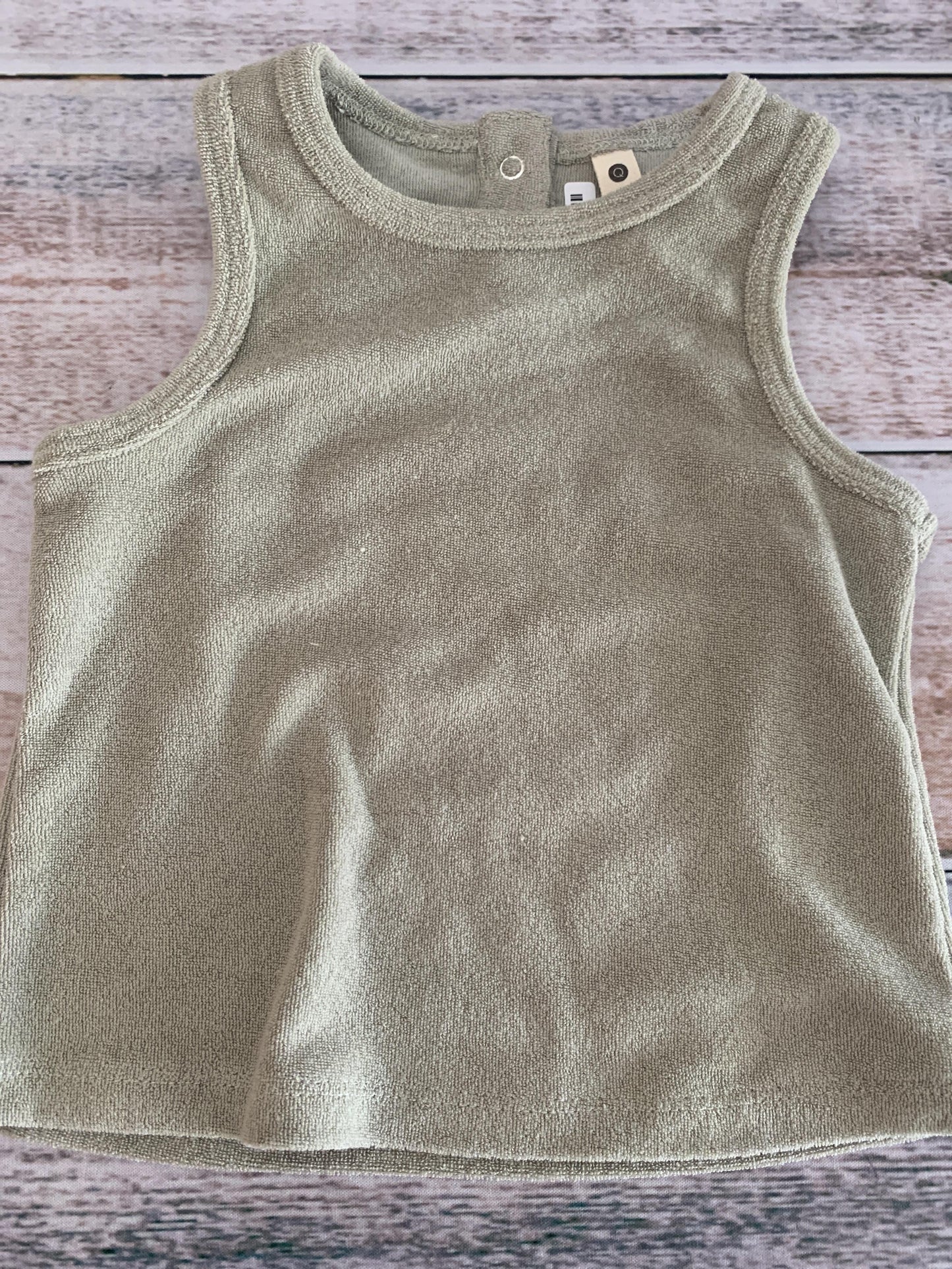 Q by Quincy Mae Unisex Sage Tank Top Size: 6-12 months Sage