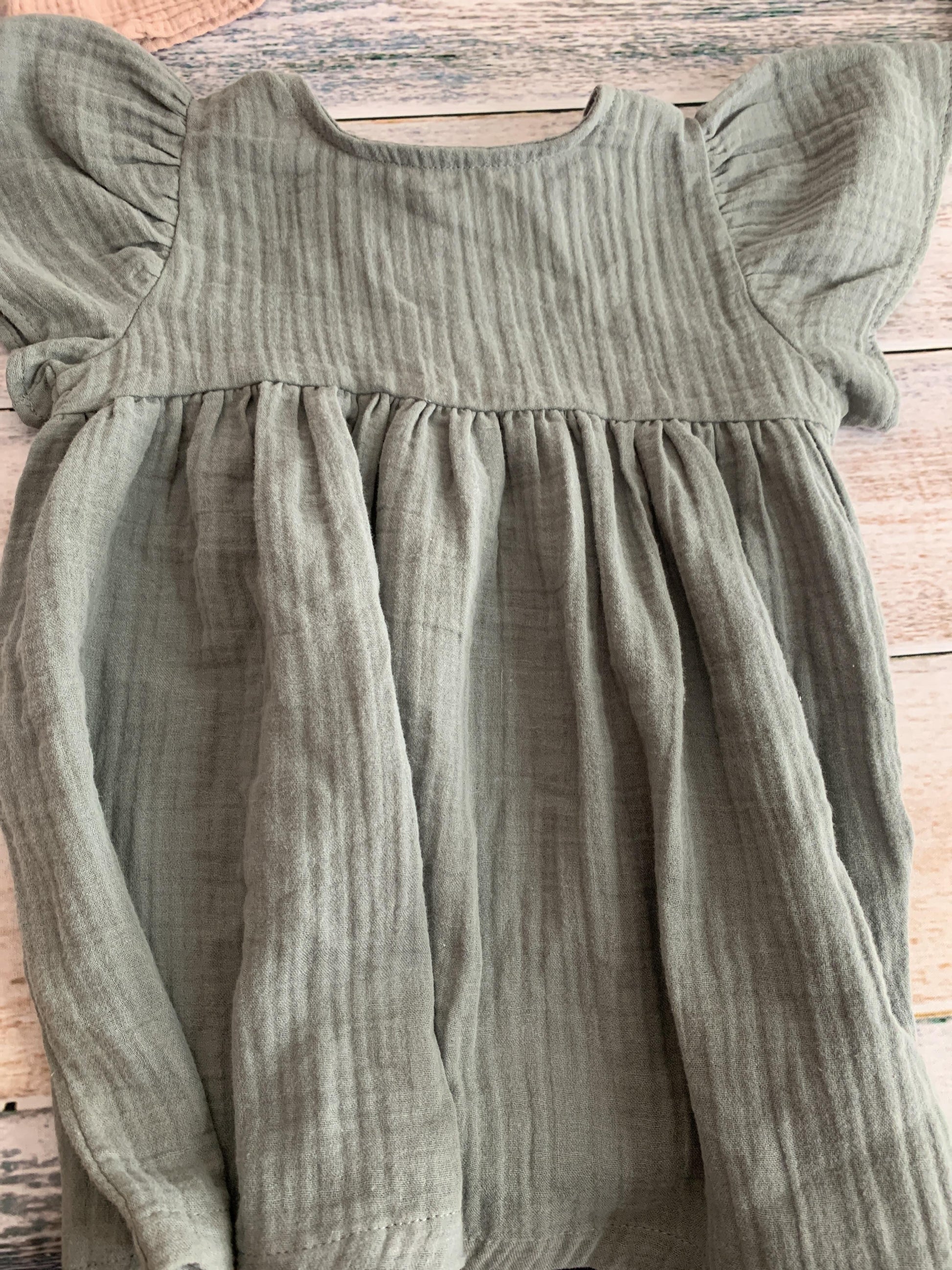 Napaani Girls Sage Dress Size: 2T Sage