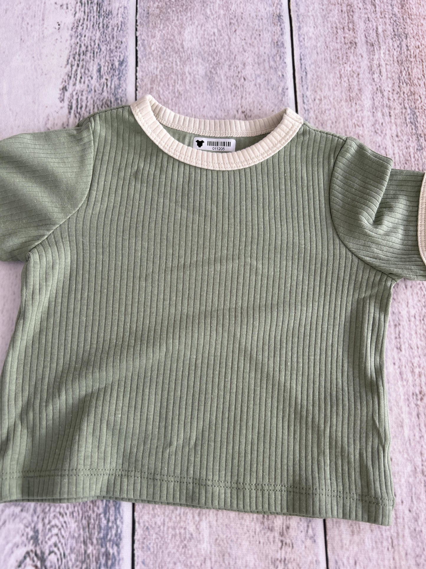 Cat & Jack Unisex Sage T-Shirt Size: 6-9 months Sage