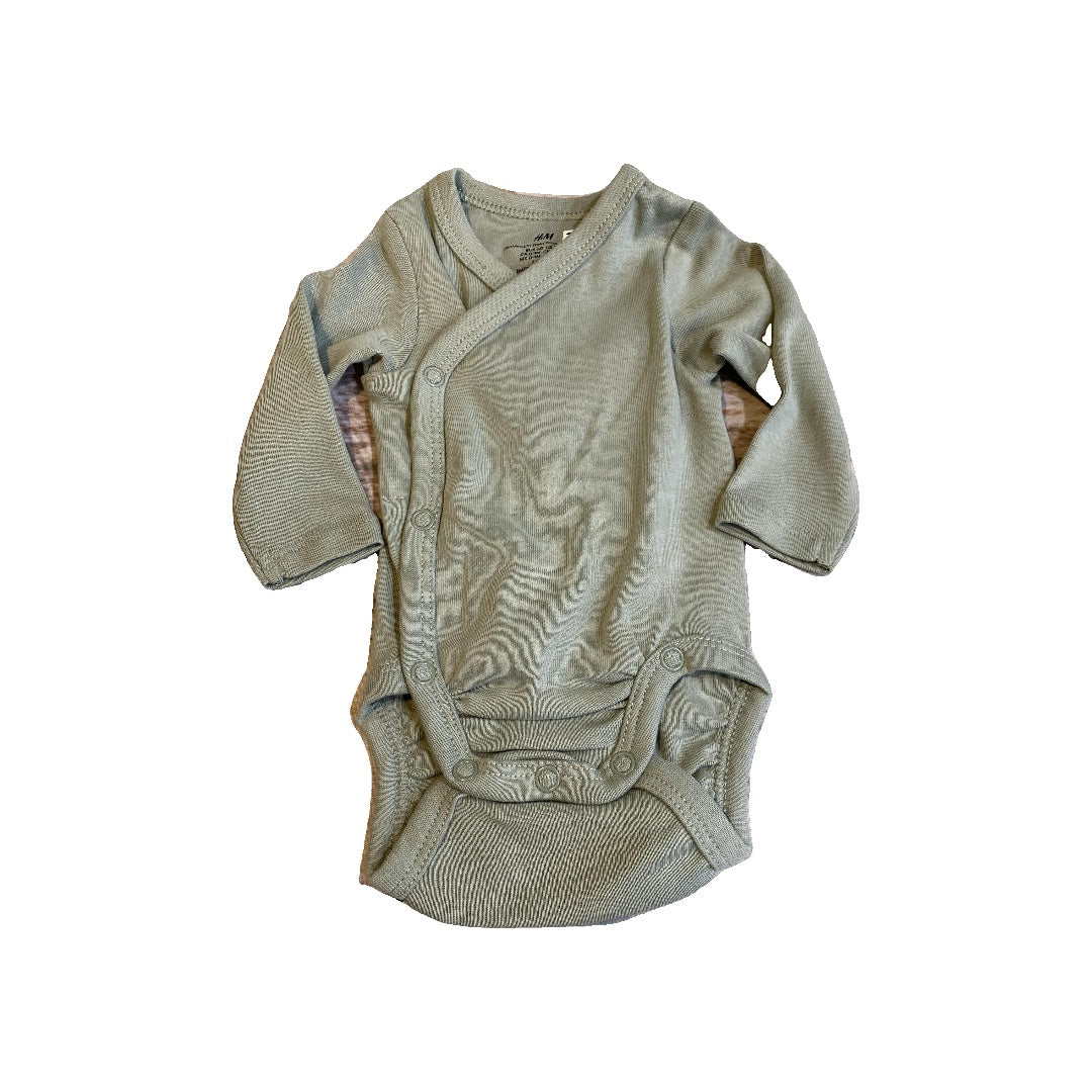 H&M Unisex Sage Onesie Size: Preemie Sage