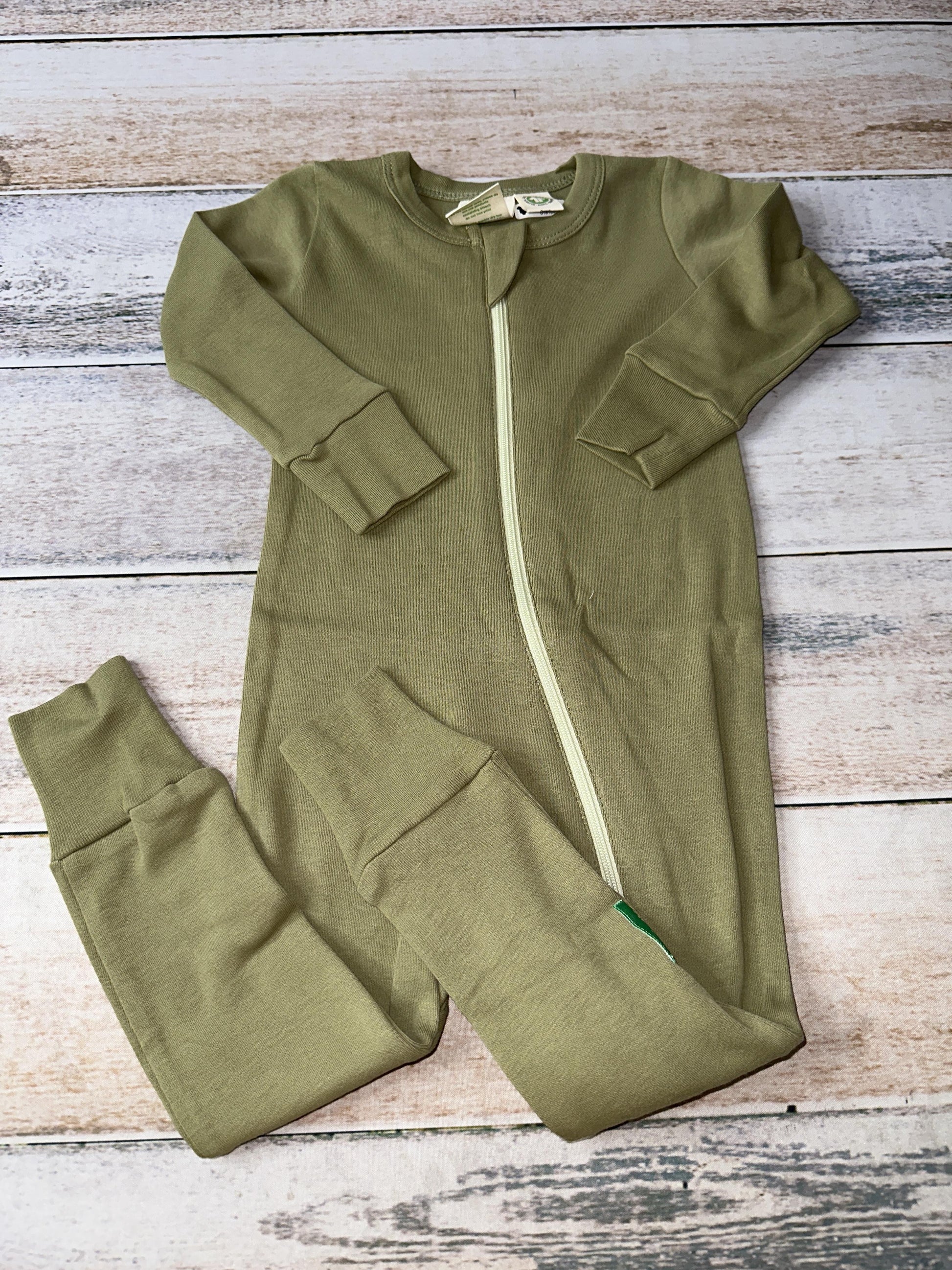 Parade Unisex Sage Long Sleeve Outfit Size: 12-18 months Sage