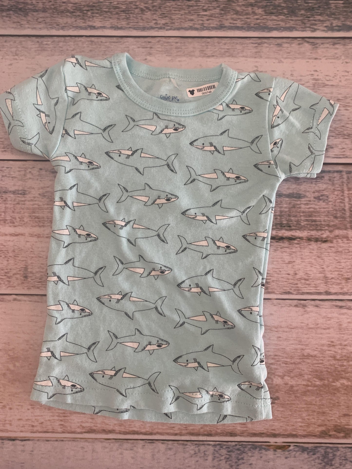 Rene Rofe Boys Sharks Pajamas Size: 18 months Sharks