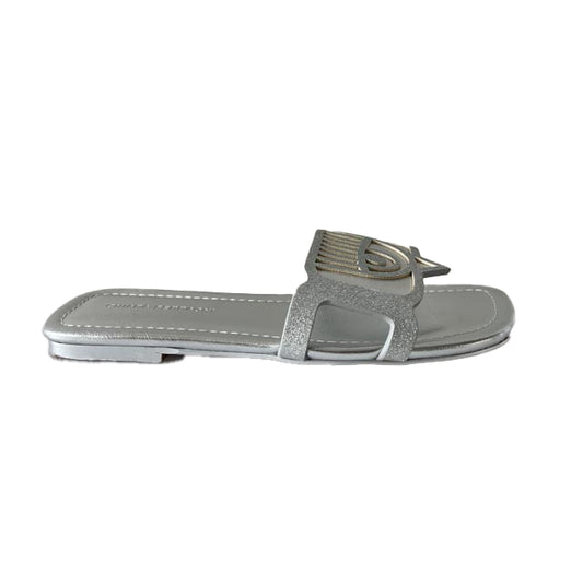 Chiara Ferragni Girls Silver Sandals Size: 1.5 Youth Silver