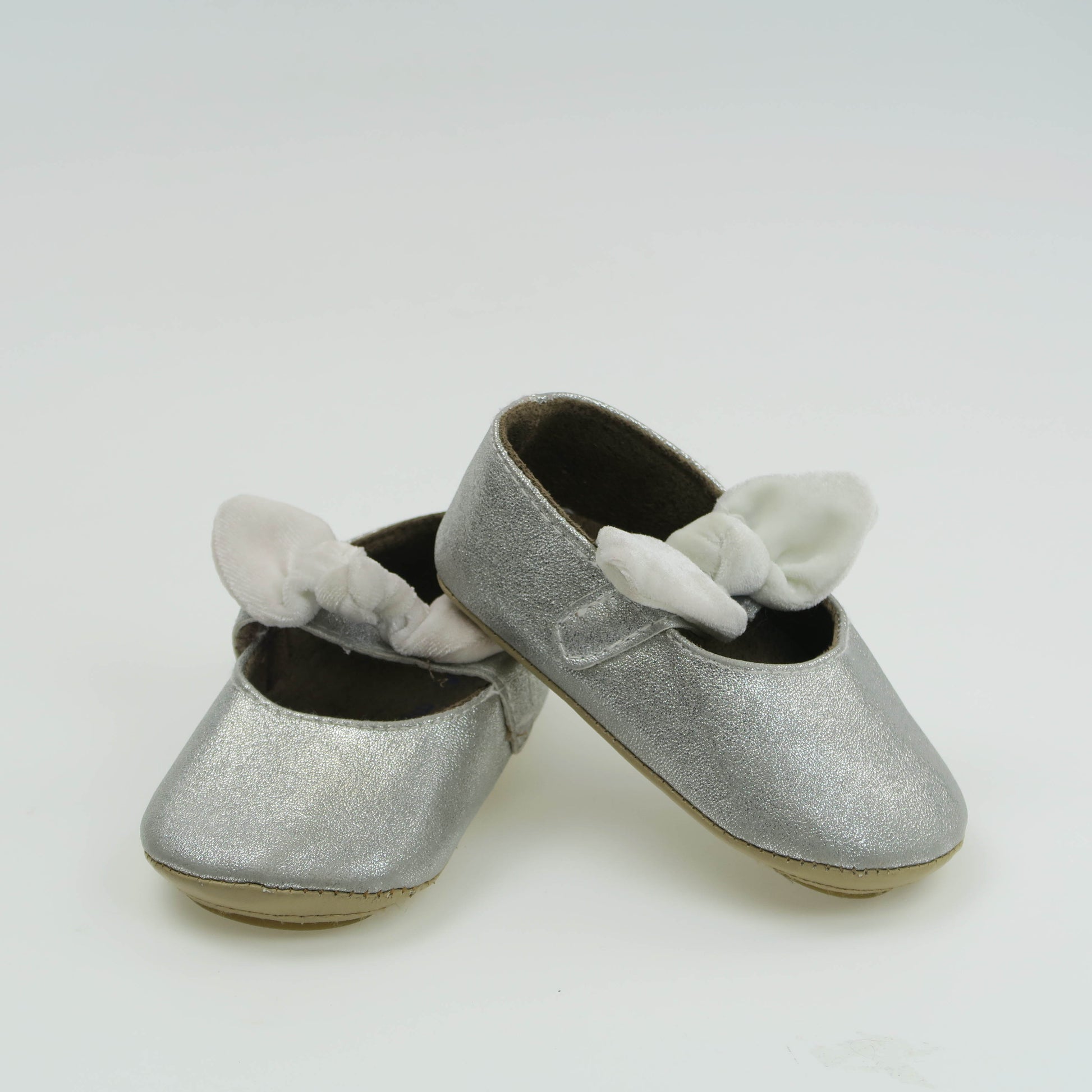 Myggpp Girls Silver Shoes Size: 5 Toddler Silver