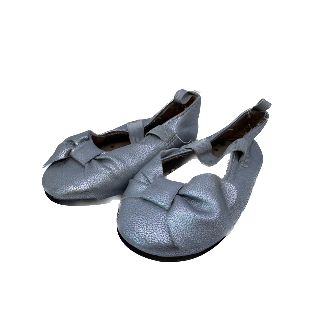 Wonder Nation Girls Silver Shoes Size: 3 Infant Silver