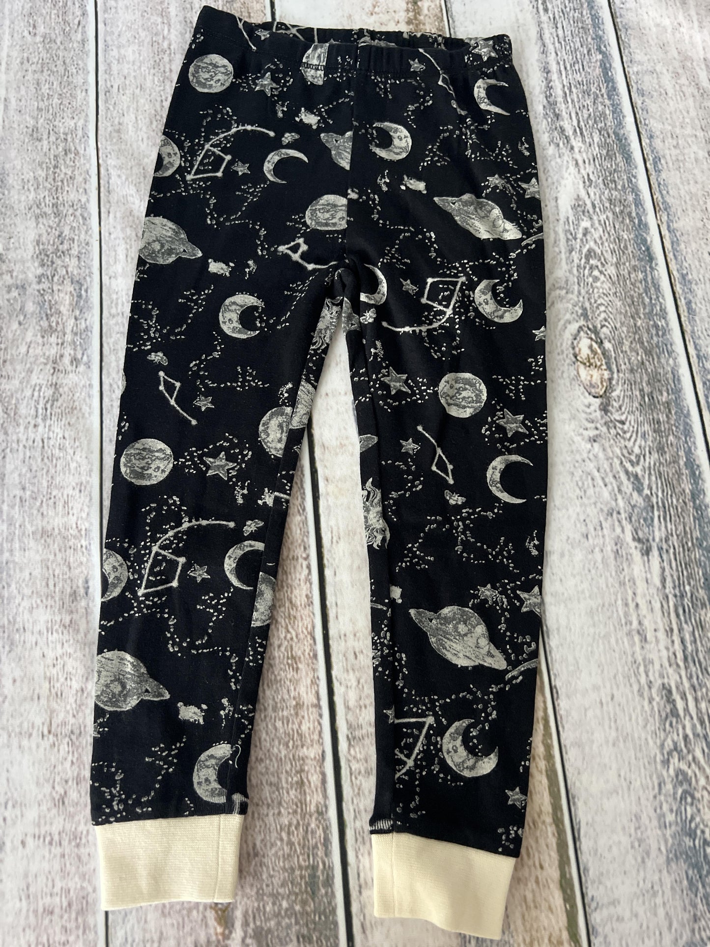 Burt's Bees Unisex Space | Black | White Pajamas Size: 3T Space | Black | White