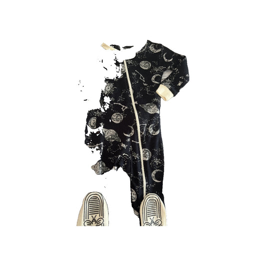 Burt's Bees Boys Space Pajamas Size: 3-6 months Space